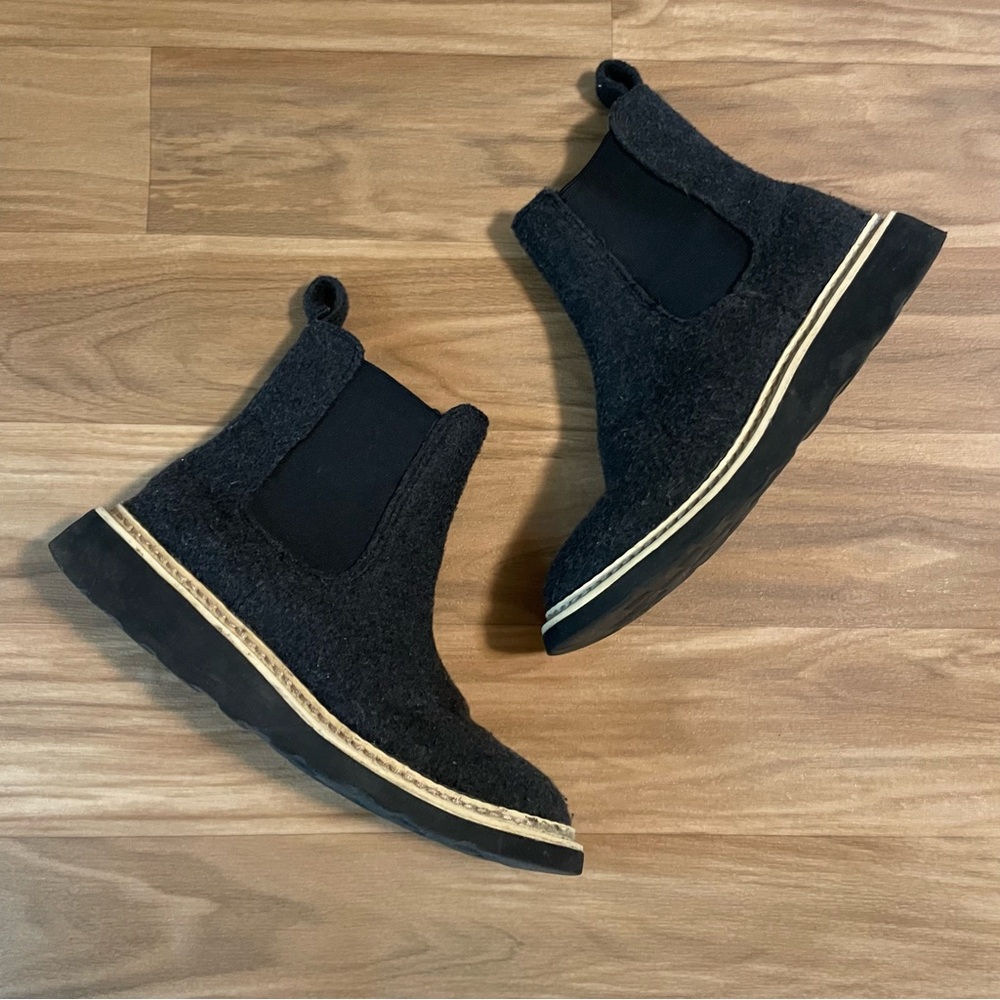 Felted Wool Chelsea Booties, Black Universal Thread Boots, Slip on Shoes